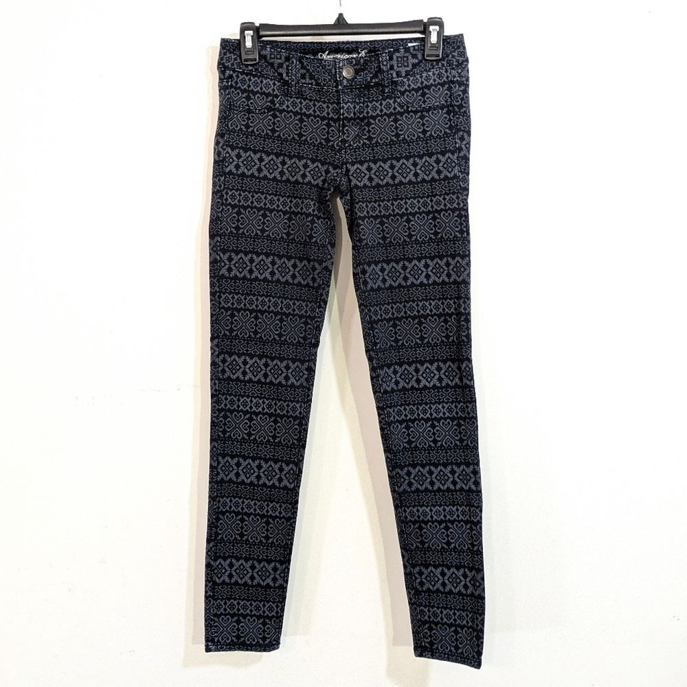 American Eagle Navy Blue Low Rise Boho Print Jeggings - Size 2 Womens